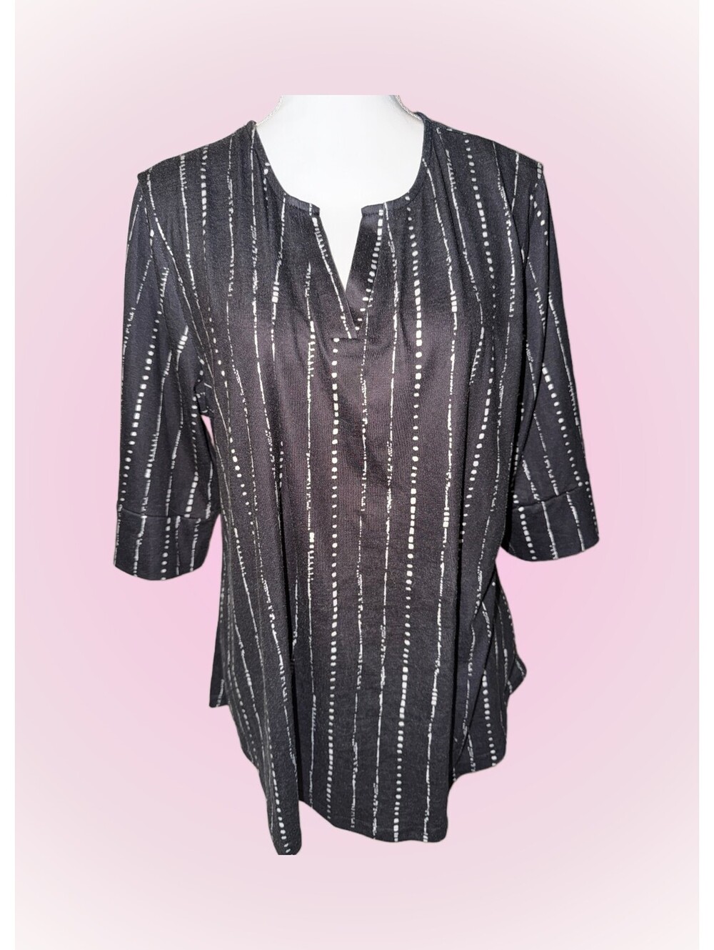 Womens Size XL Extra large Top | Black with White Design